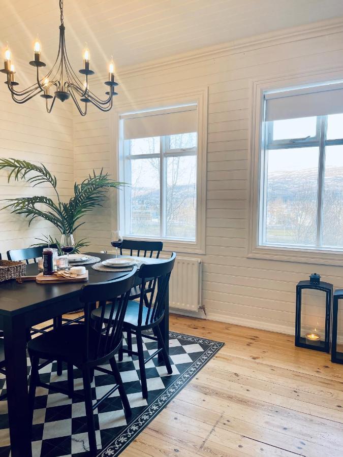 Day Dream Central Akureyri Three Bedroom Apt Экстерьер фото