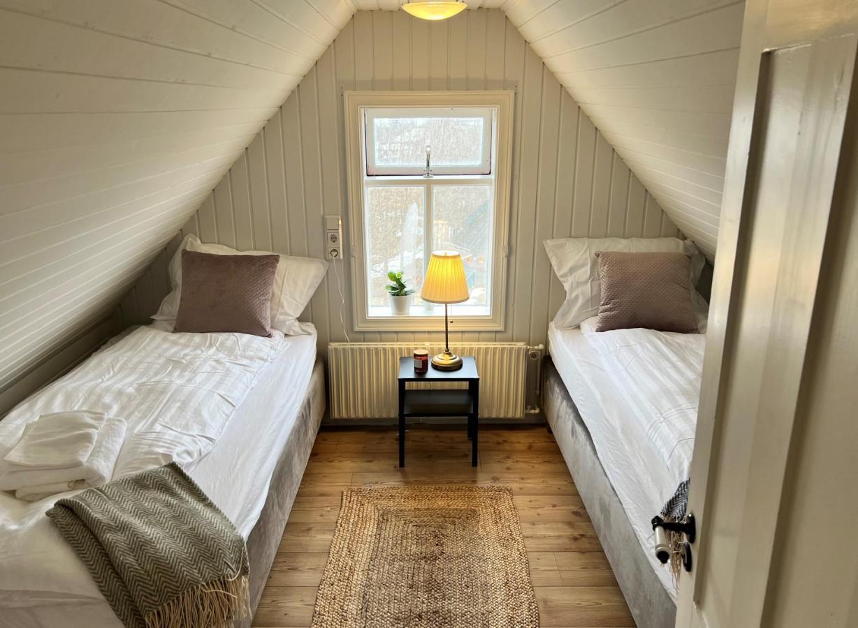 Day Dream Central Akureyri Three Bedroom Apt Экстерьер фото