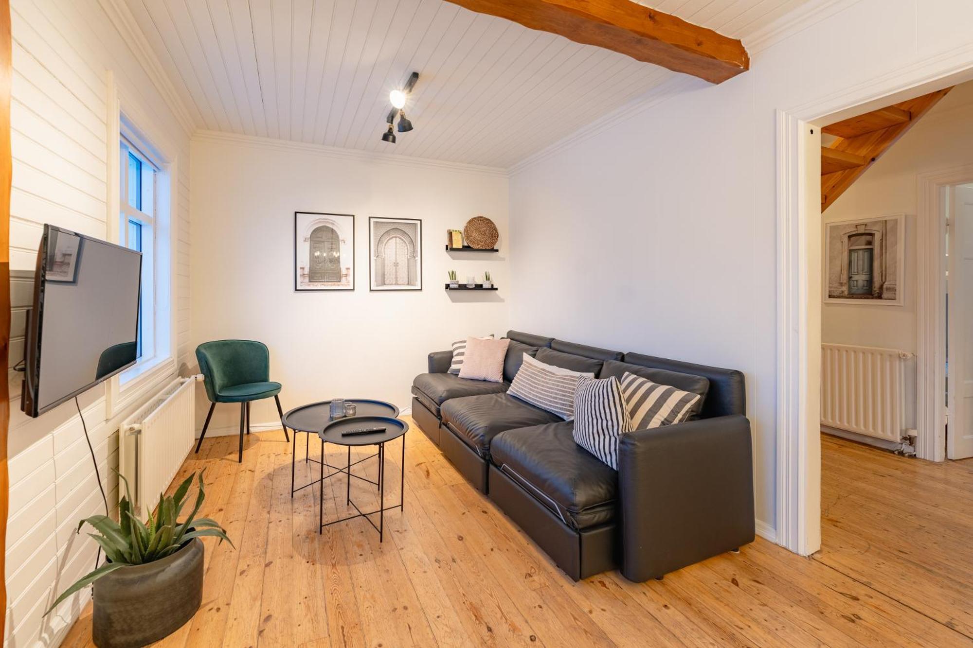 Day Dream Central Akureyri Three Bedroom Apt Экстерьер фото
