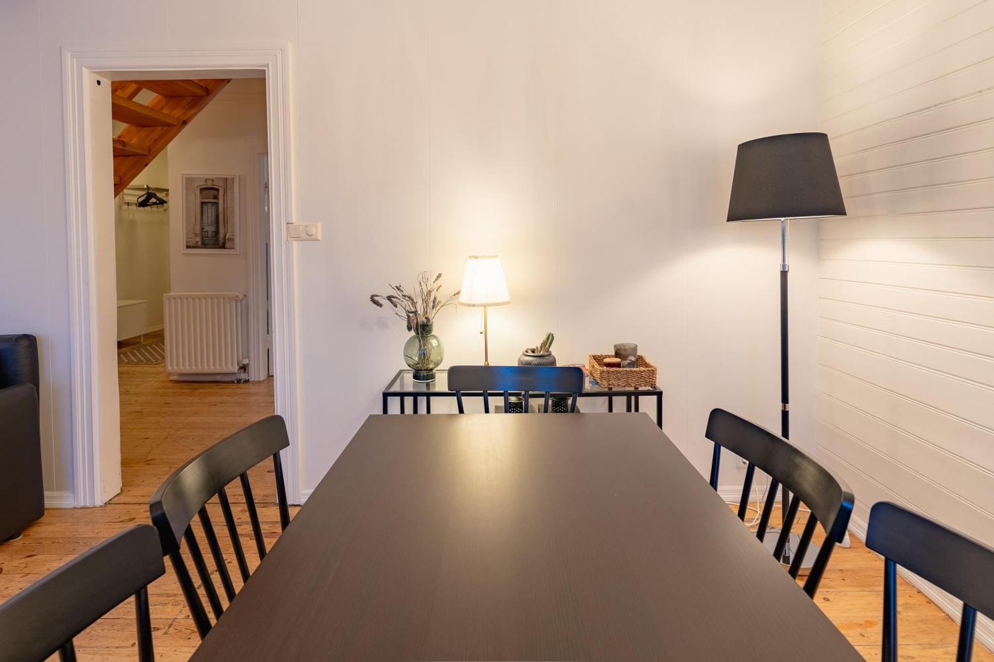 Day Dream Central Akureyri Three Bedroom Apt Экстерьер фото