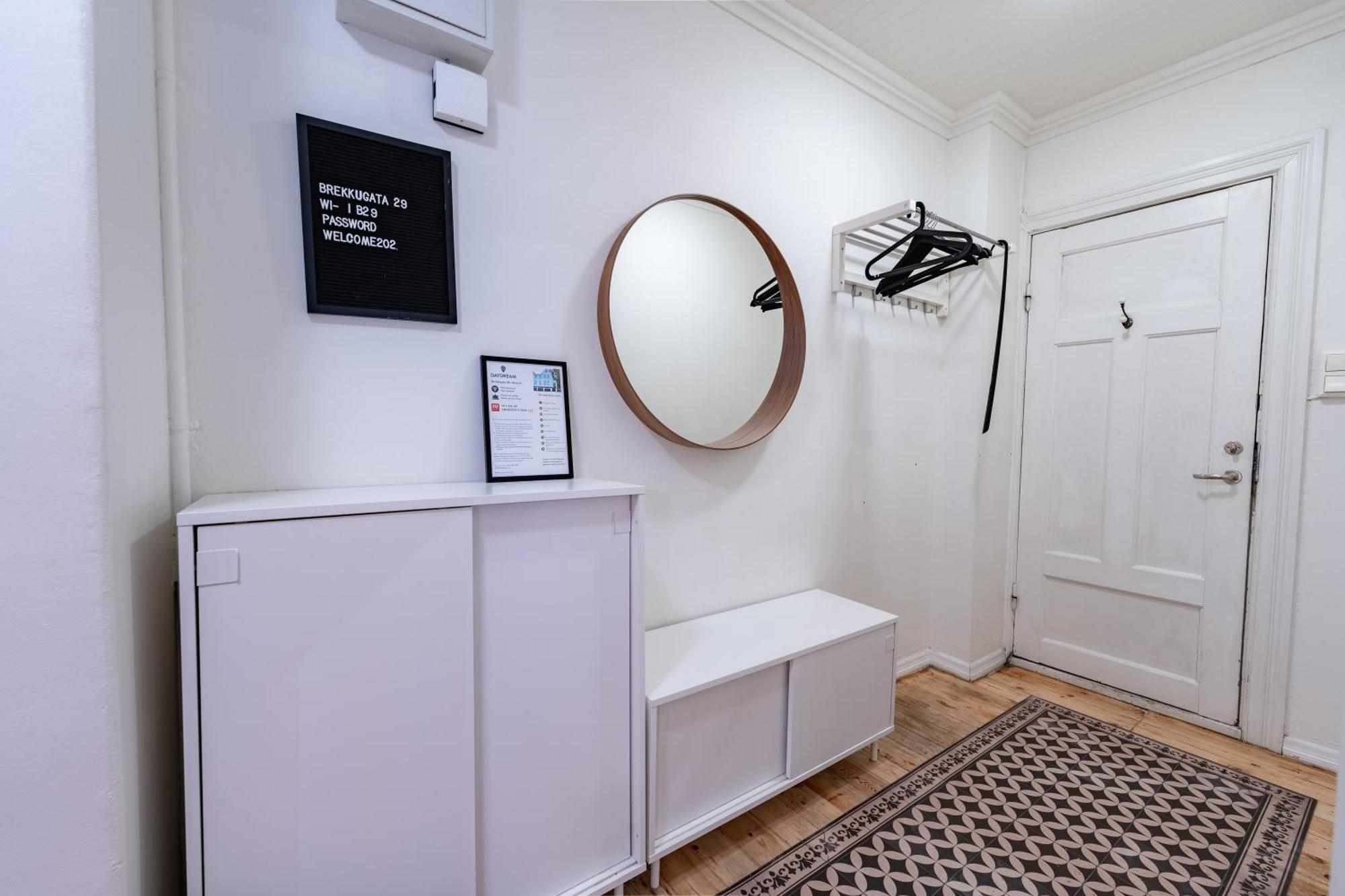 Day Dream Central Akureyri Three Bedroom Apt Экстерьер фото