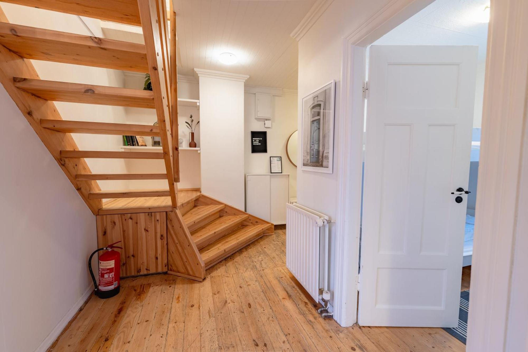 Day Dream Central Akureyri Three Bedroom Apt Экстерьер фото